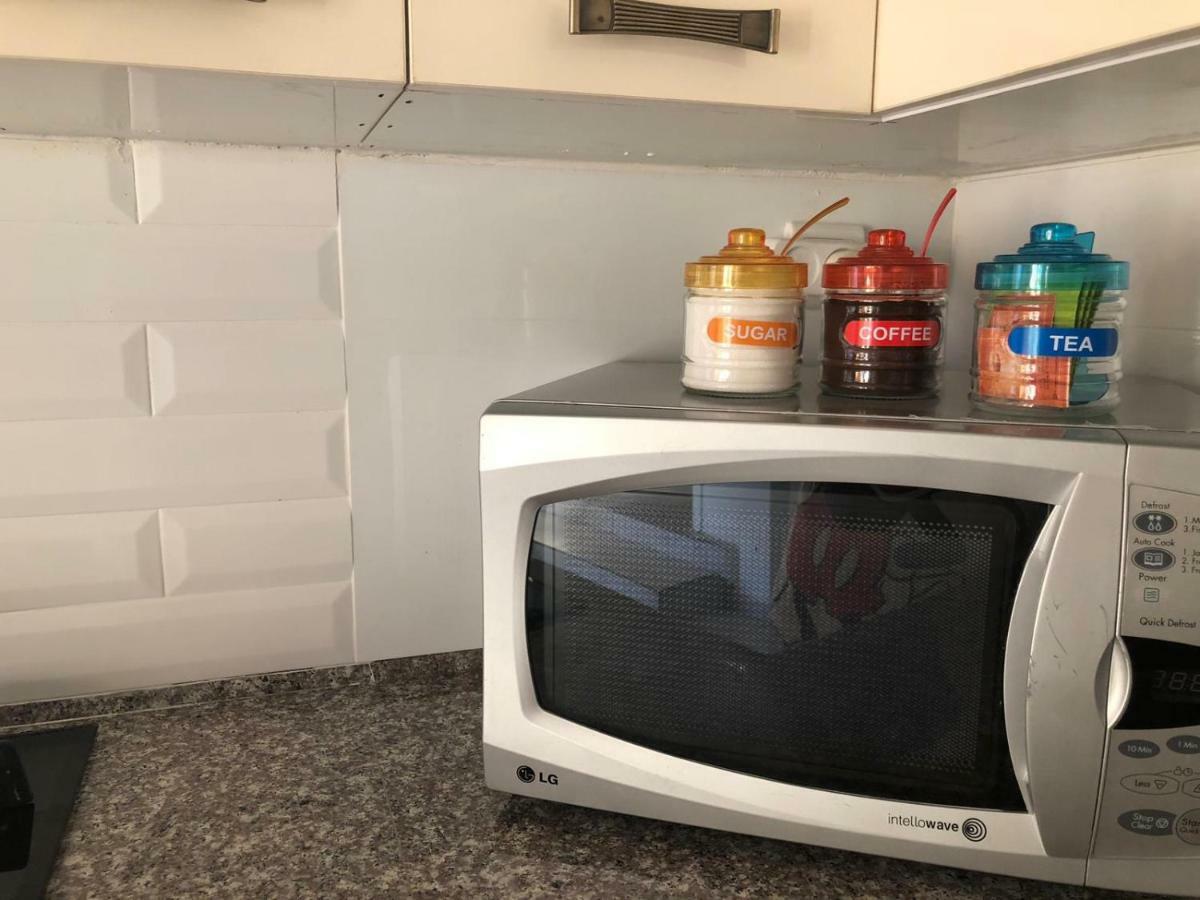 Adi Apartment Arad Bagian luar foto
