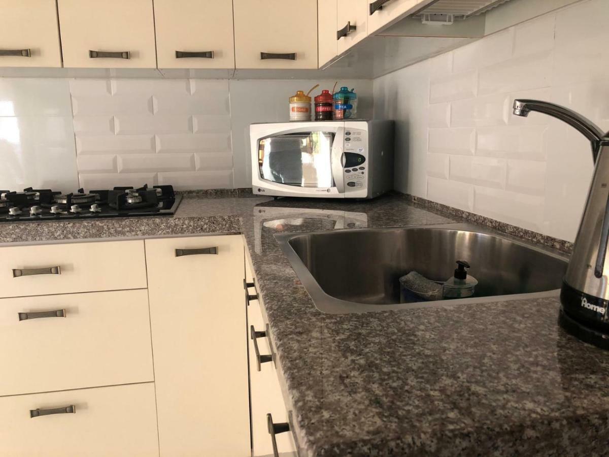 Adi Apartment Arad Bagian luar foto